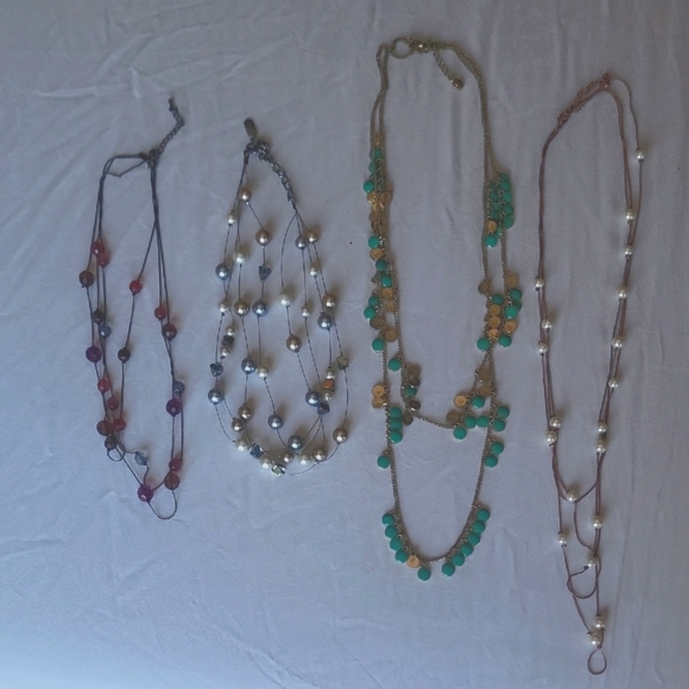 Lot Of 4 Womens Necklaces